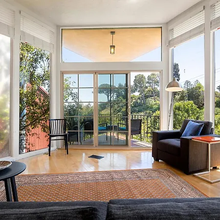 Hollywood Hills Retreat W Sweeping Views 2 Bd 2 Bt Villa